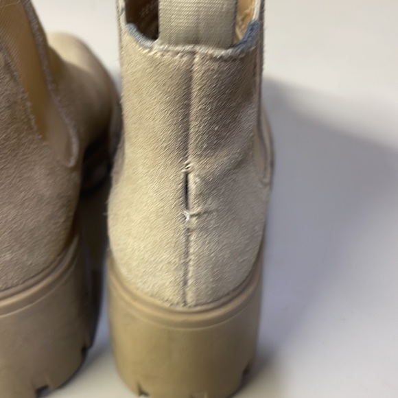 Steve Madden size 5.5 suede cream boots - Picture 3 of 6